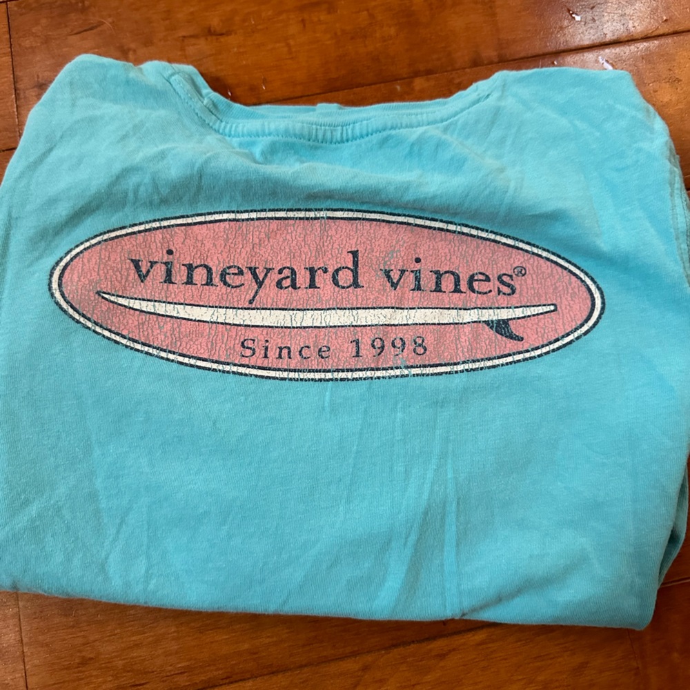 Vineyard vines long sleeved shirt girls